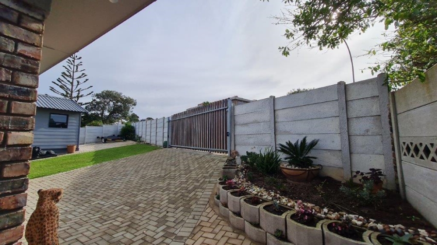 3 Bedroom Property for Sale in Dana Bay Western Cape